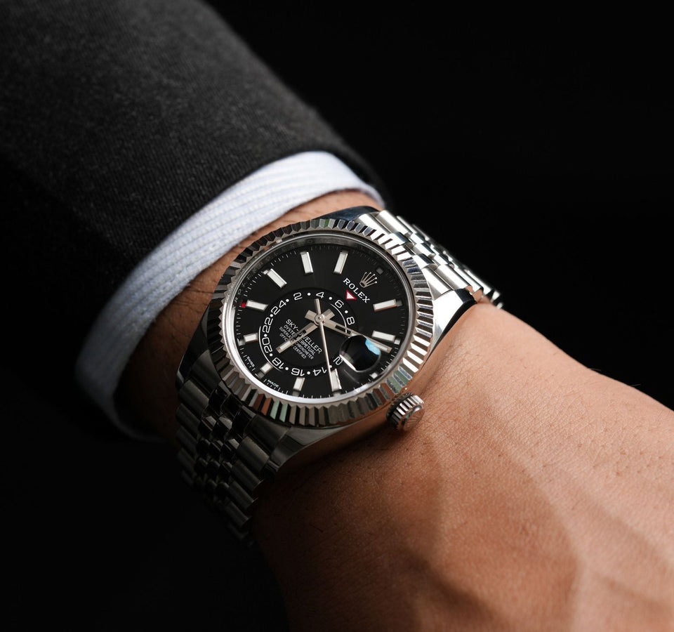 https://cdn.shopify.com/s/files/1/0312/1640/2565/files/rolex-sky-dweller-326934-blkind-multiple-3_jpg.jpg?v=1758215536